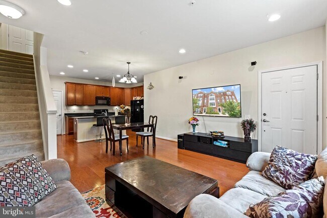 Foto del edificio - 42843 Burrell Square
