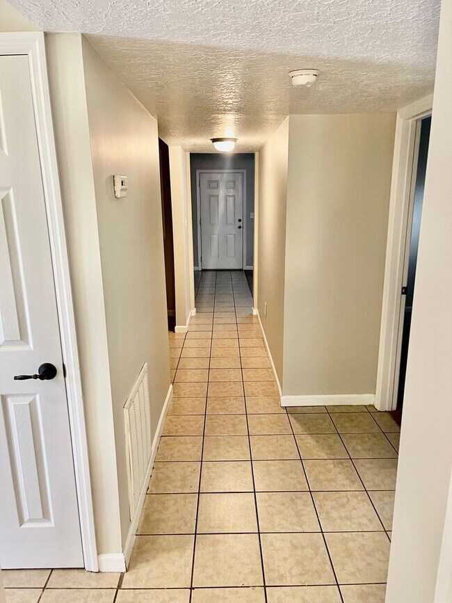 Foto del edificio - 501 Goodwin Ave