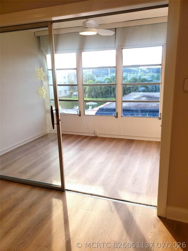 Foto del edificio - 7897 Golf Cir Dr