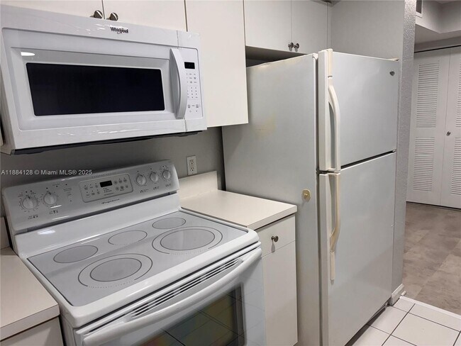 Building Photo - 15400 SW 284th St