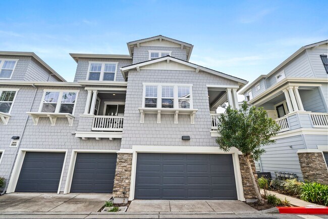 Building Photo - 500 Live Oak Way