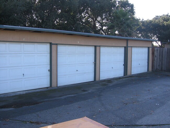  - 2600 17th Ave