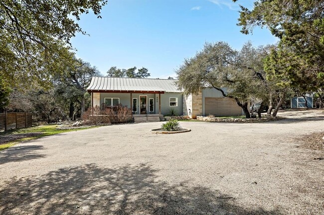 Building Photo - 805 Gallagher Dr