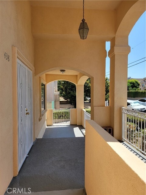 Foto del edificio - 438 S Sefton Ave