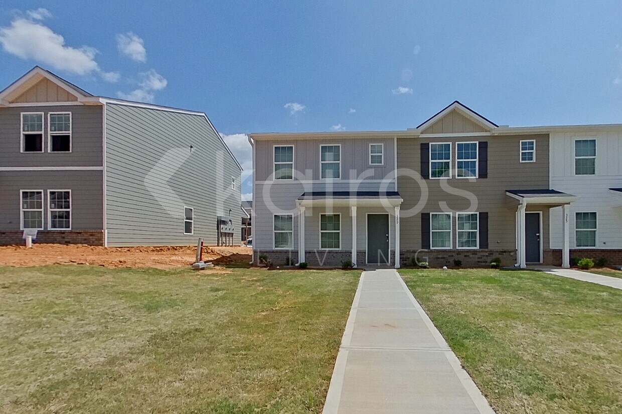 Primary Photo - 321 Ironwood Ct