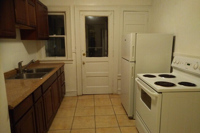 Foto del edificio - 14918 Clifton Blvd