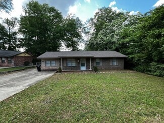 Building Photo - 5615 Buxton Dr