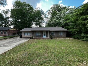 Building Photo - 5615 Buxton Dr