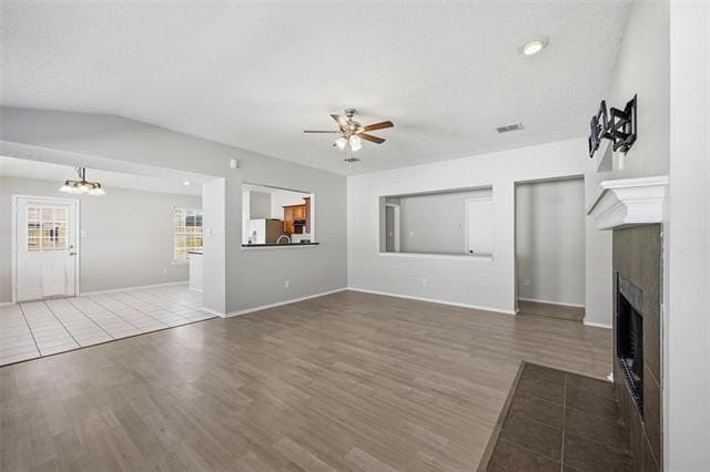 Foto del edificio - 1665 Crown Point Dr