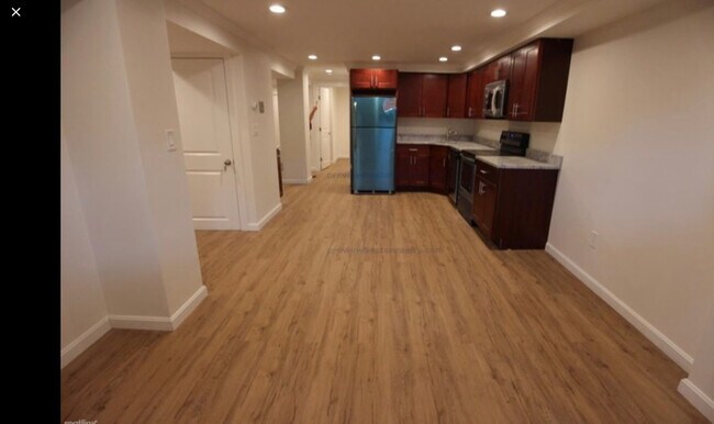 Foto del edificio - 85 Brighton Ave