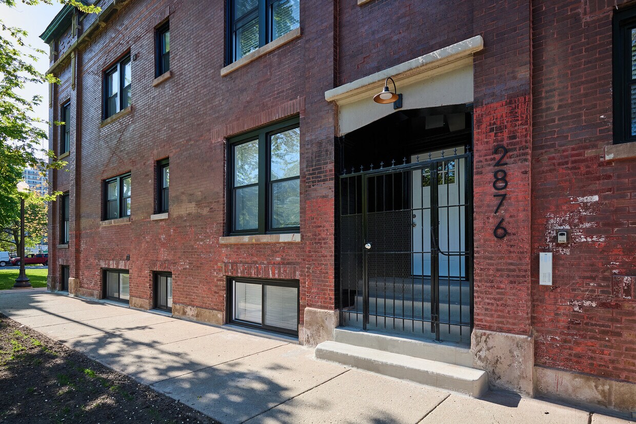 Primary Photo - 2876 W 21st Pl