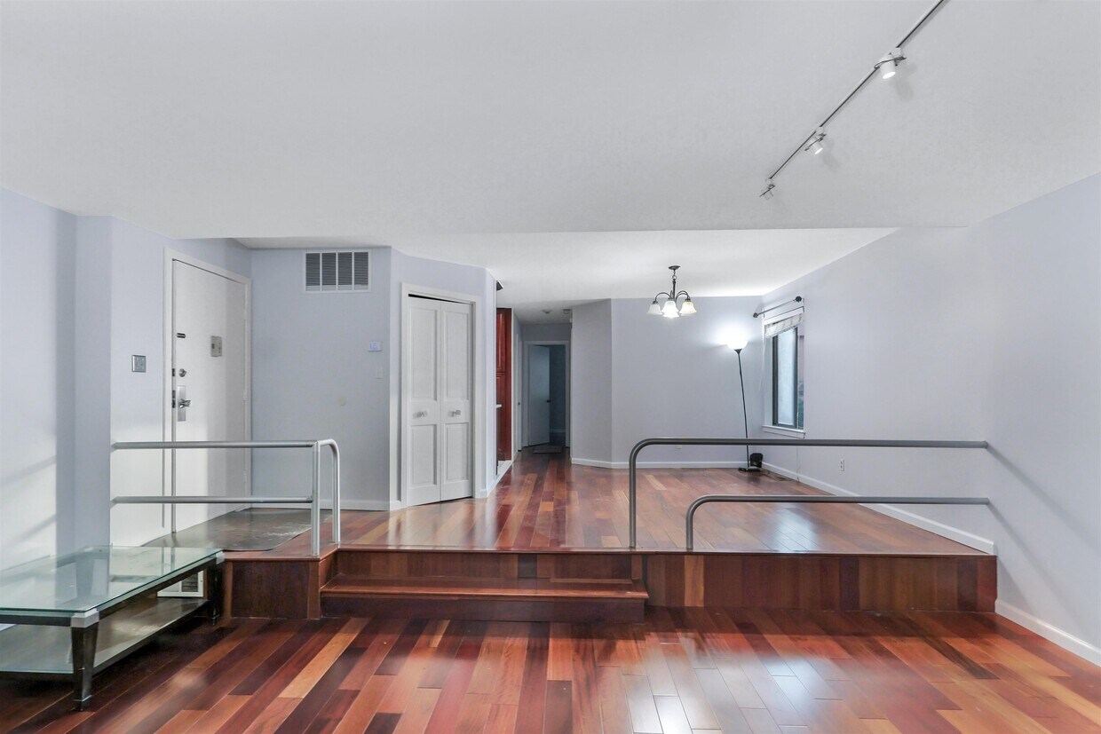 Foto principal - 551 Sanderling Ct