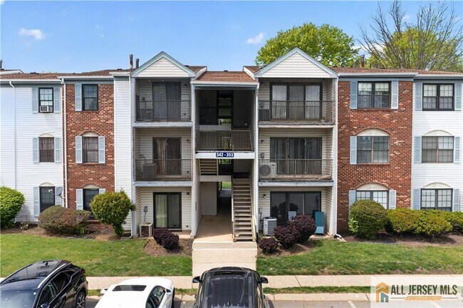 Foto del edificio - 343 Lancaster Ct