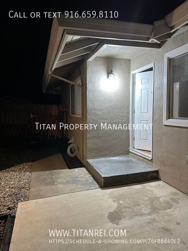 Building Photo - 7227 Camel Rock Way