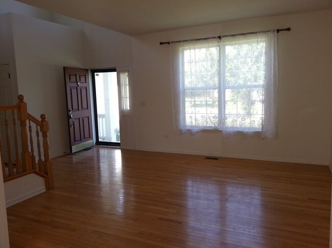 Foto del edificio - 735 Knoch Knolls Rd