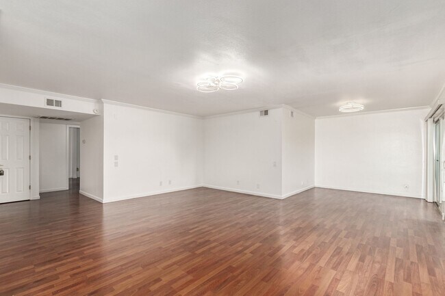 Foto del edificio - Phoenix apartment in ideal location!