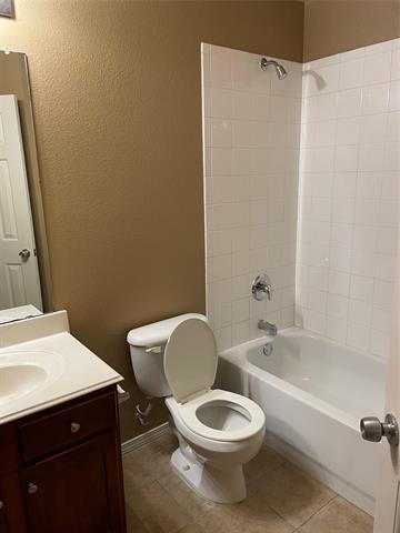 Foto del edificio - 8513 Autumn Creek Trail