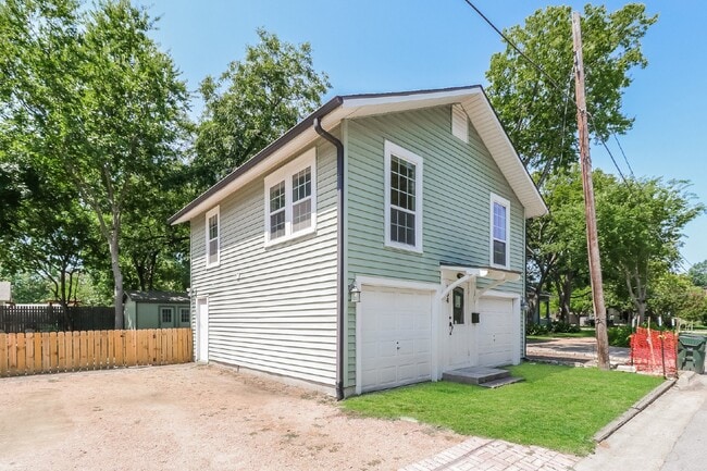 Foto del edificio - 104 E 16th St., Georgetown, TX