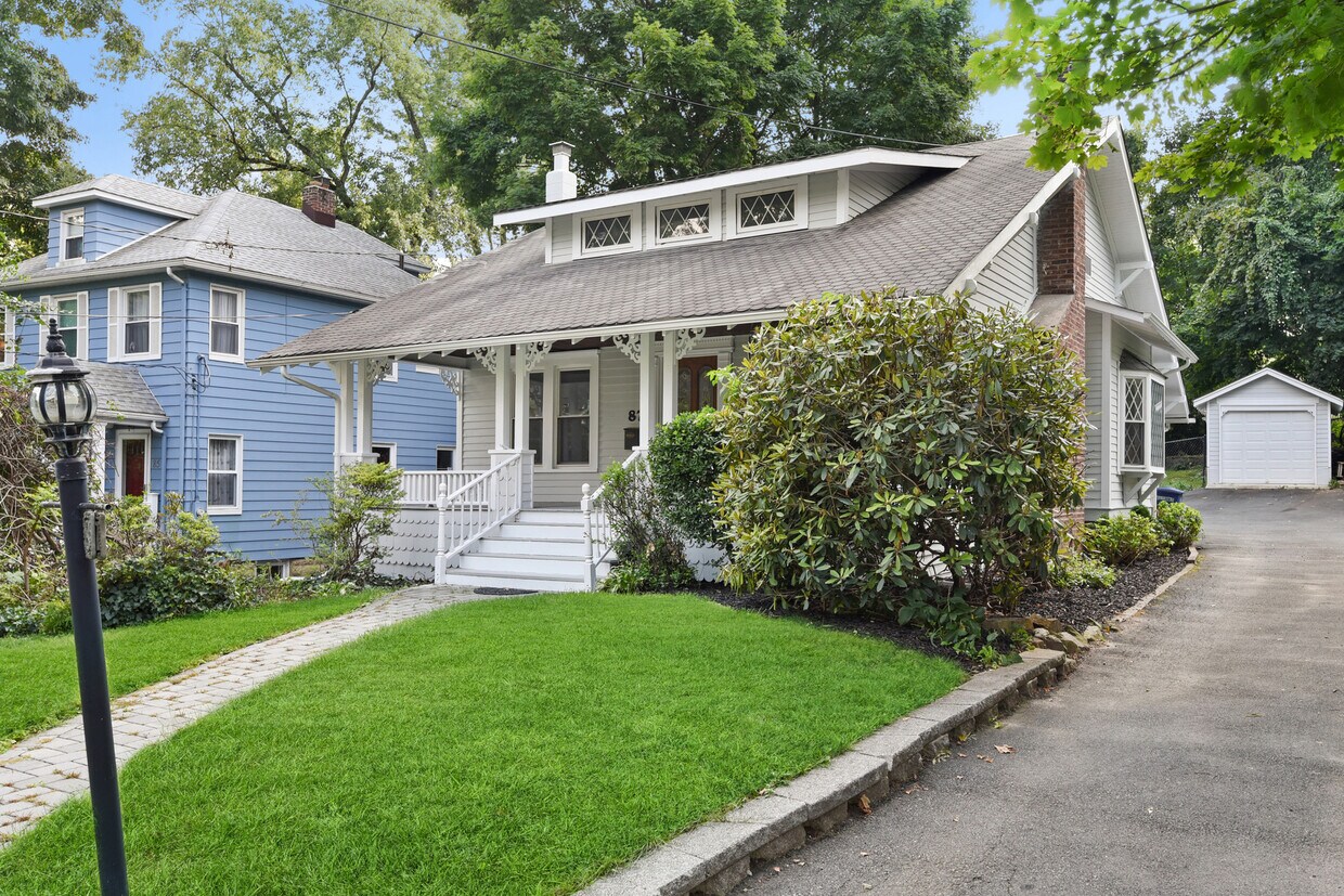 Primary Photo - 87 Watchung Ave