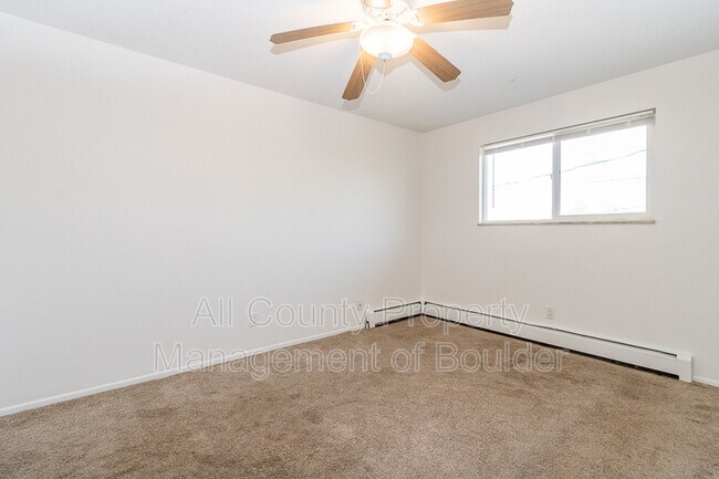 Foto del edificio - 832 S Bowen St