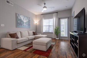 Interior Photo - The Broadway