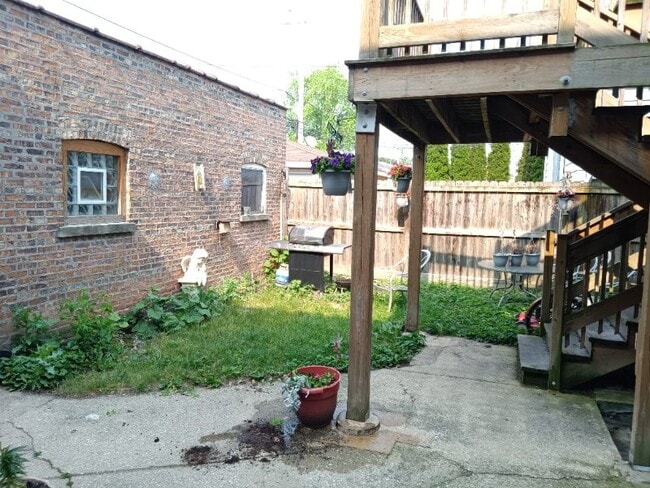 Photo - 3235 N Lockwood Ave Apartment