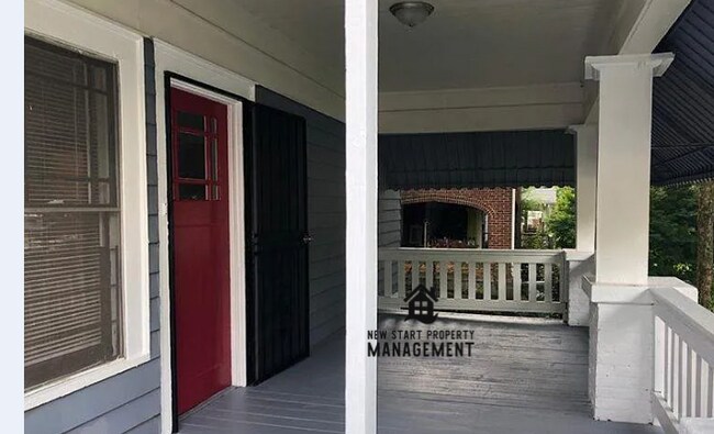 Foto del edificio - 804 Moreland Ave SE