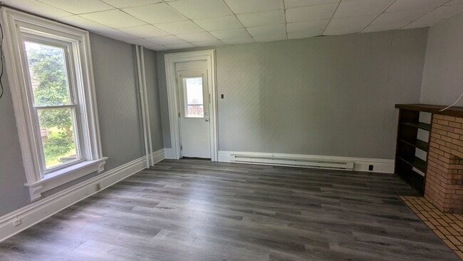 Building Photo - HSM Properties (8603 N High St)