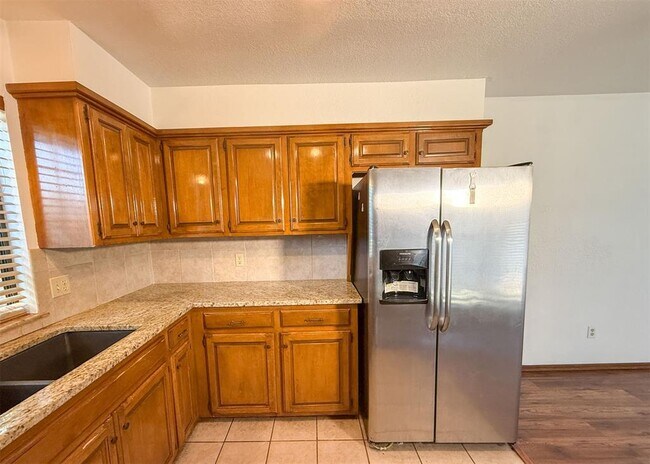 Foto del edificio - 7019 N Spinnaker Ln