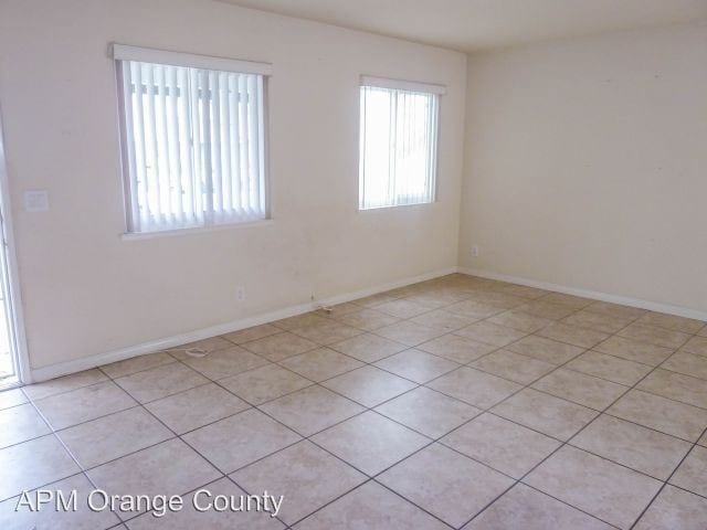 Building Photo - 9792 Continental Dr