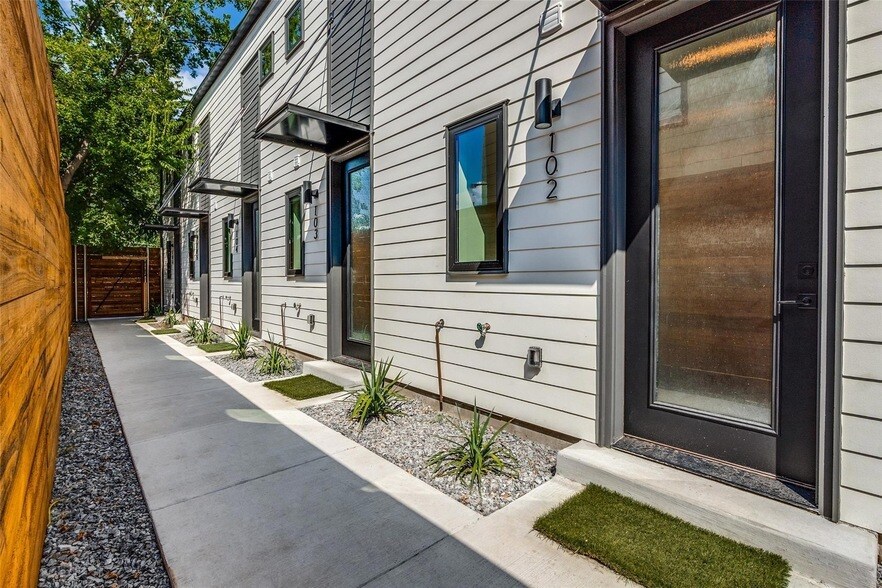 Foto principal - 2702 N Carroll Ave