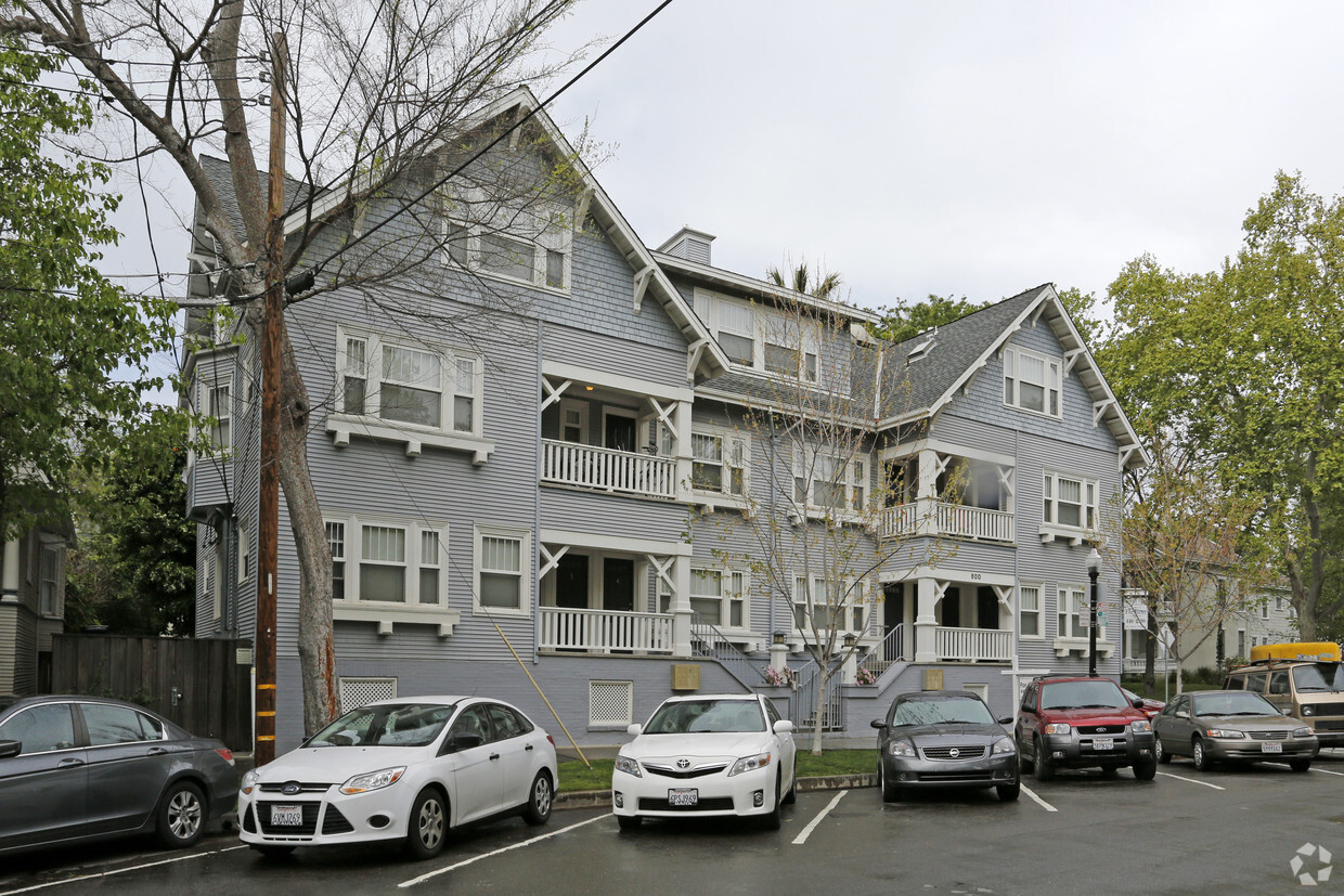 Primary Photo - Capitol View Luxury Apartments