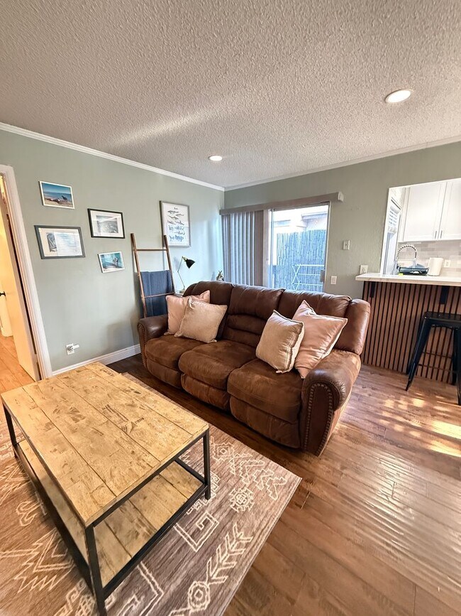 Foto del edificio - Centrally located Mission Valley 2 bedroom condo