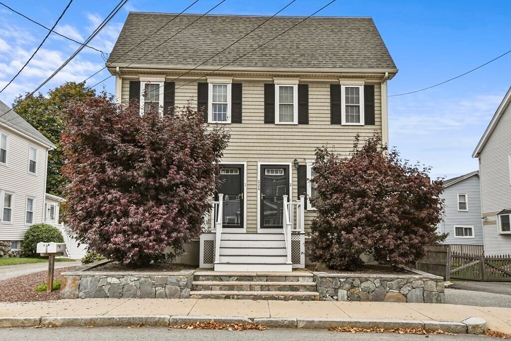 Foto principal - 224 Robbins St