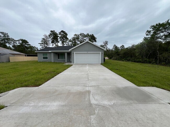 Building Photo - Available for move-in July 5th! Experience...