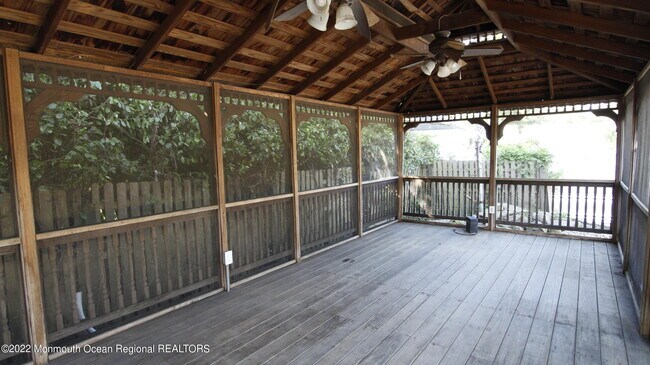 Building Photo - 304 Trenton Ave