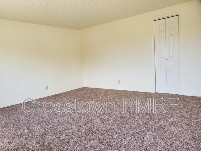 Building Photo - 914 Cortez Ct