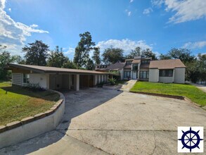 Building Photo - 4717 N Lakewood Dr