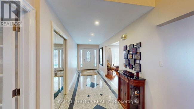 Building Photo - 38 Spruce Ave