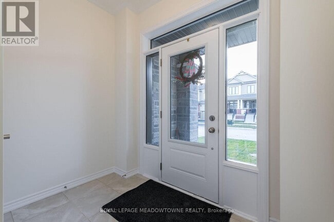 Building Photo - 6 Prudhoe Ter