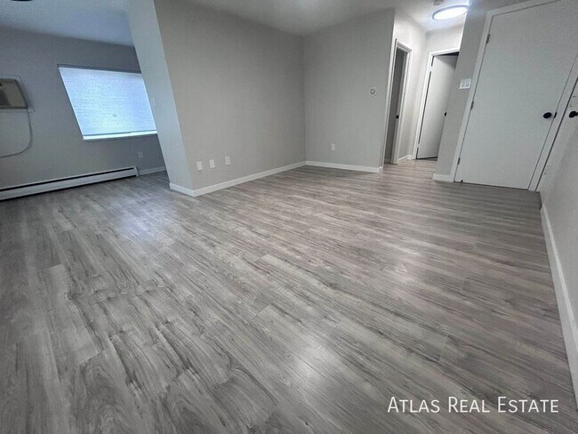 Foto del edificio - 551 S Fairfax St