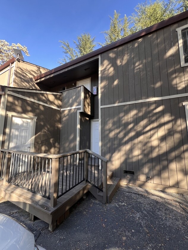 Foto principal - 302 Pleasant St