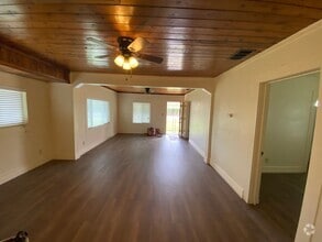 Building Photo - 1594 7th Ave Dr