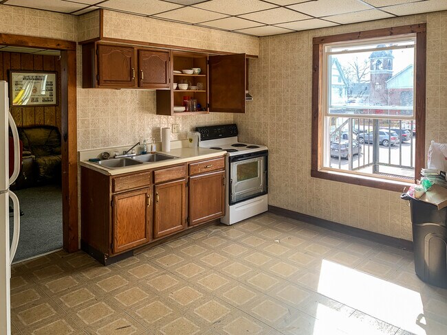 Foto del edificio - 906 Gompers Ave