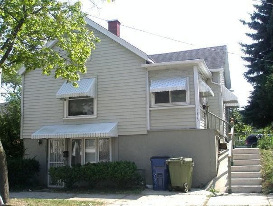 1815 East Greenwich Ave, Milwaukee, WI 53211 Townhome Rentals in Milwaukee WI