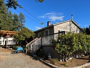 Building Photo - 830 W Madrona Beach Rd