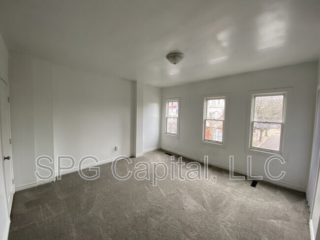 Foto del edificio - 226 S Pine St