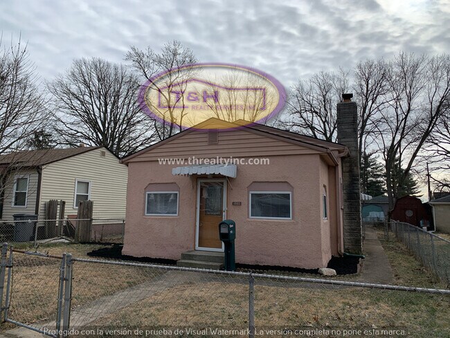 Building Photo - 1503 E Markwood Ave