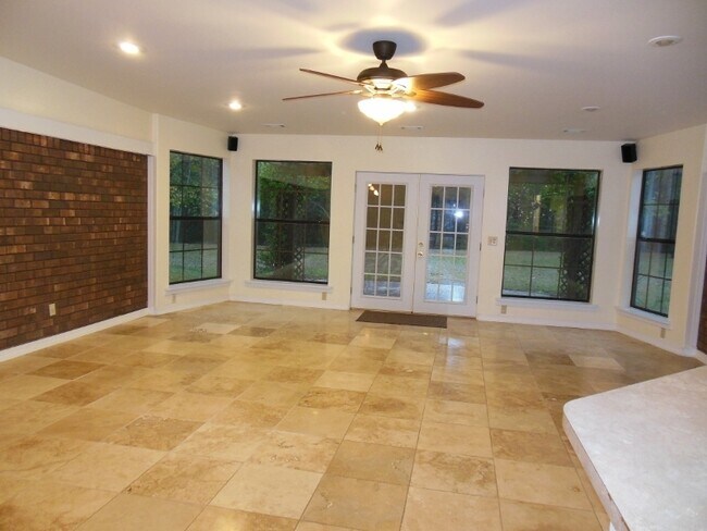 Foto del edificio - Home For Rent