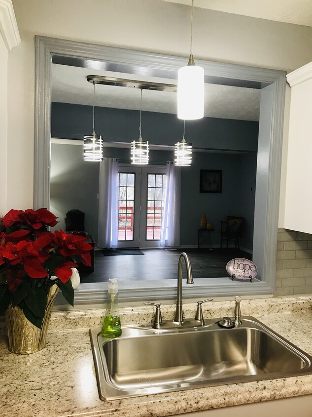 1308 Hickory Grove Lane, Bloomington, IN 47403 Townhome Rentals in